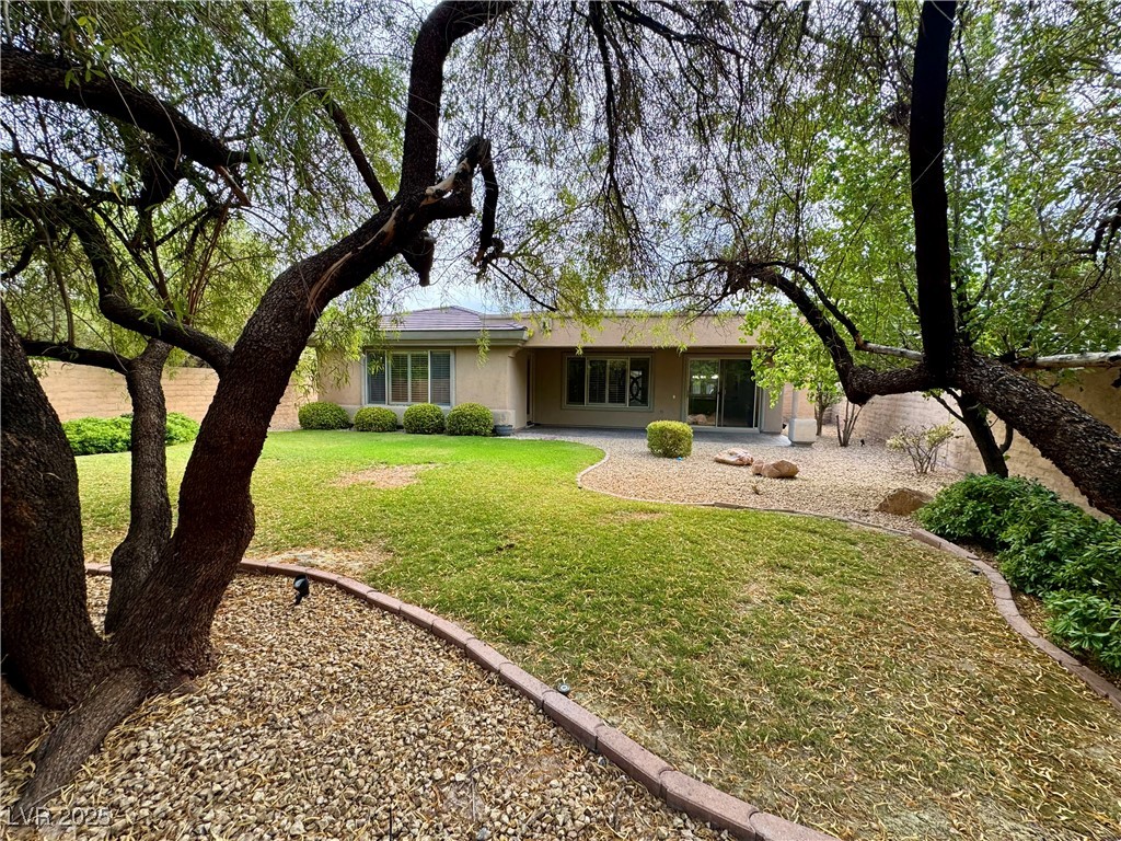 11 Feather Sound Drive