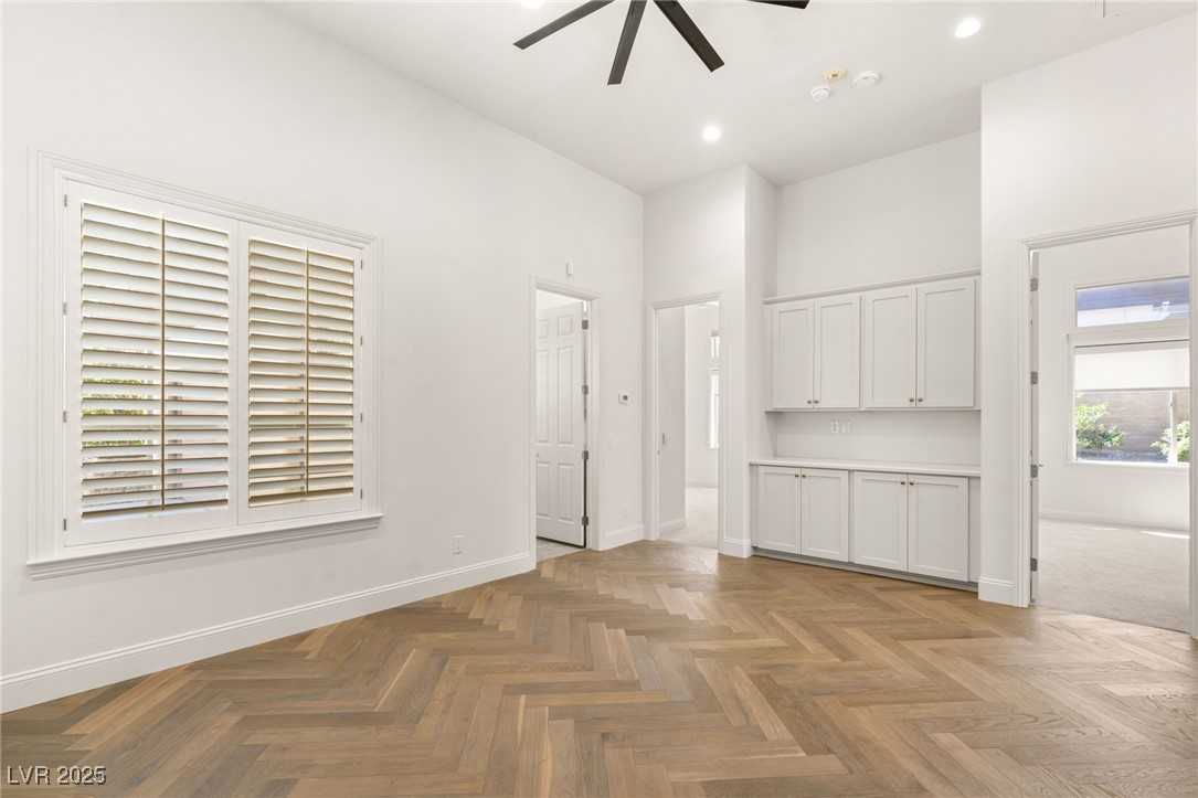 9 Knob Oak Drive
