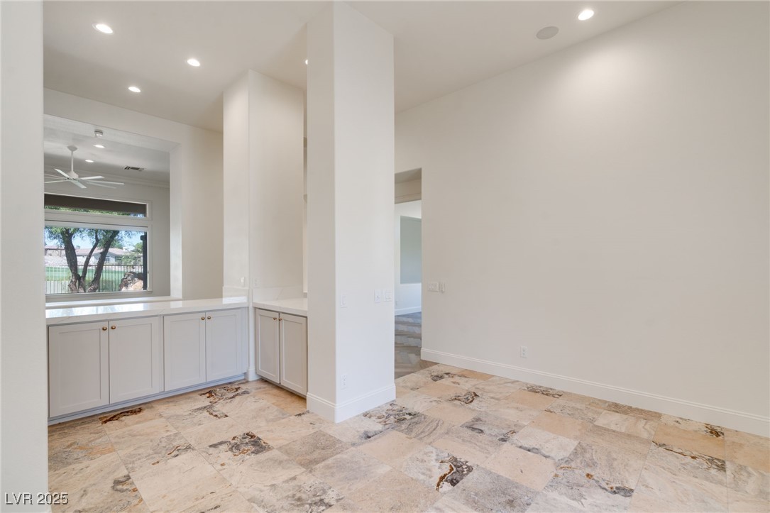 9 Knob Oak Drive