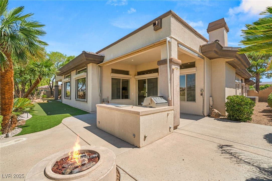 9 Knob Oak Drive