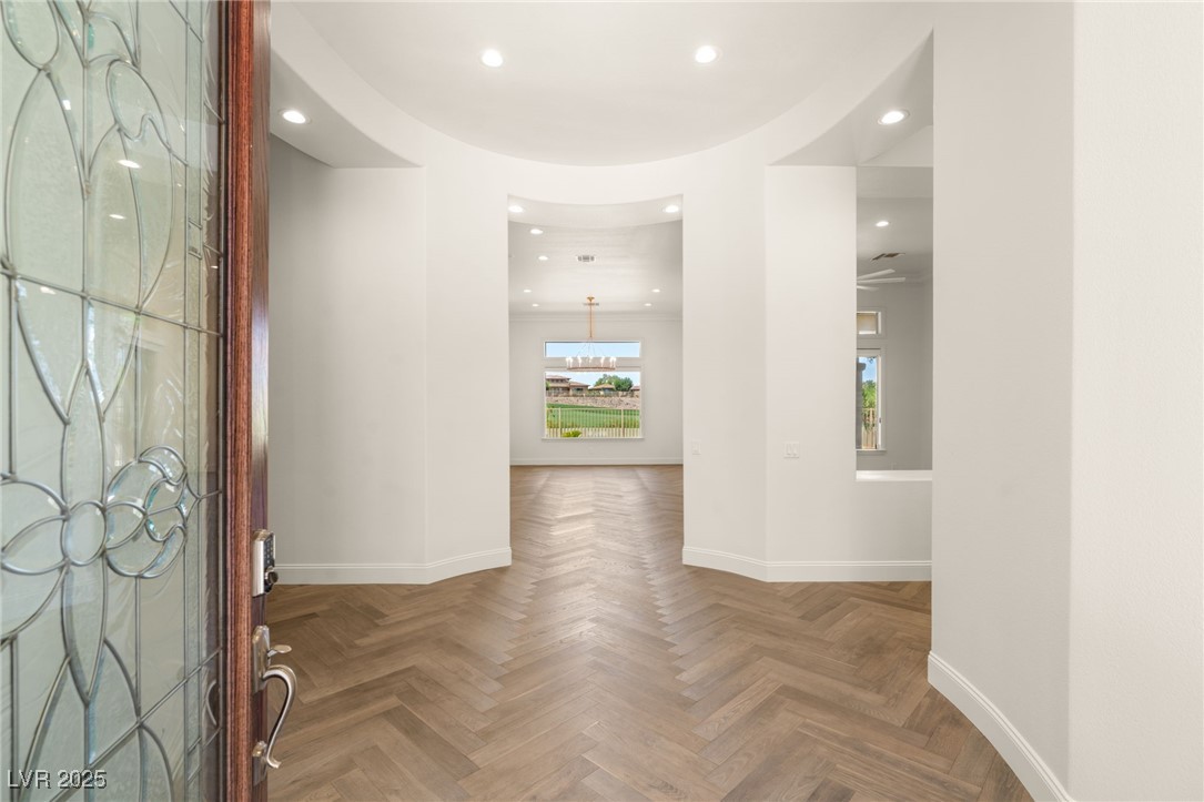9 Knob Oak Drive