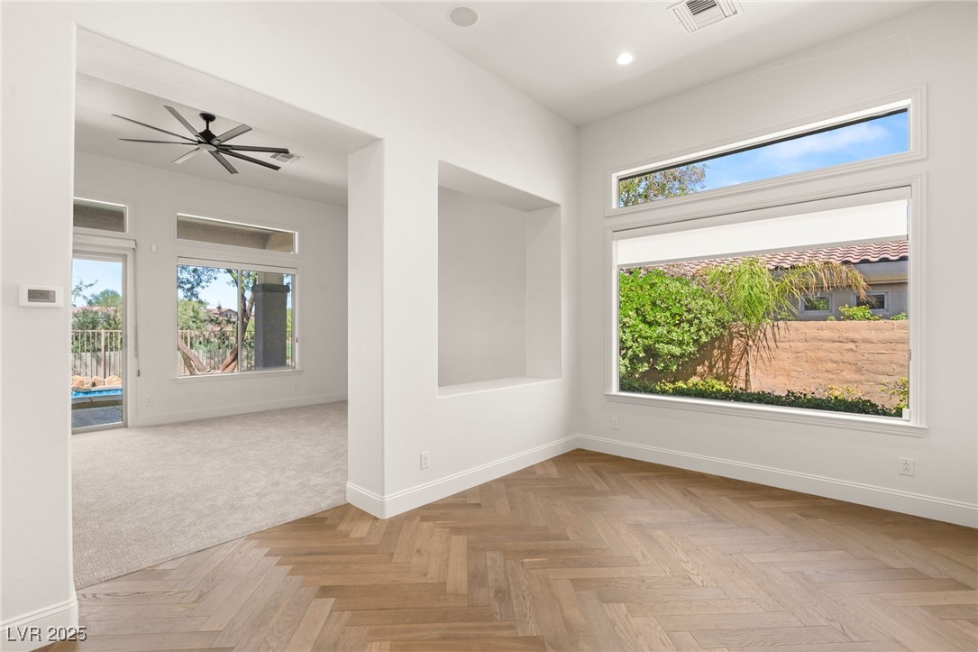 9 Knob Oak Drive