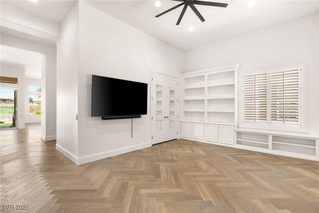 9 Knob Oak Drive