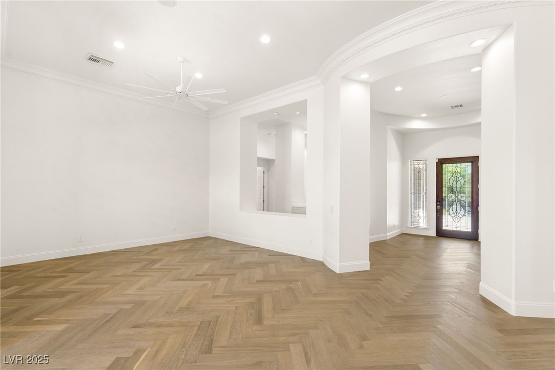 9 Knob Oak Drive