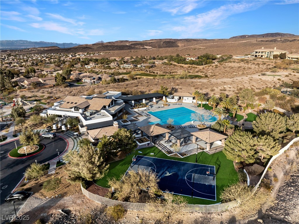 9 Knob Oak Drive