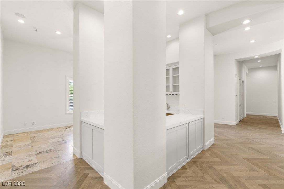 9 Knob Oak Drive