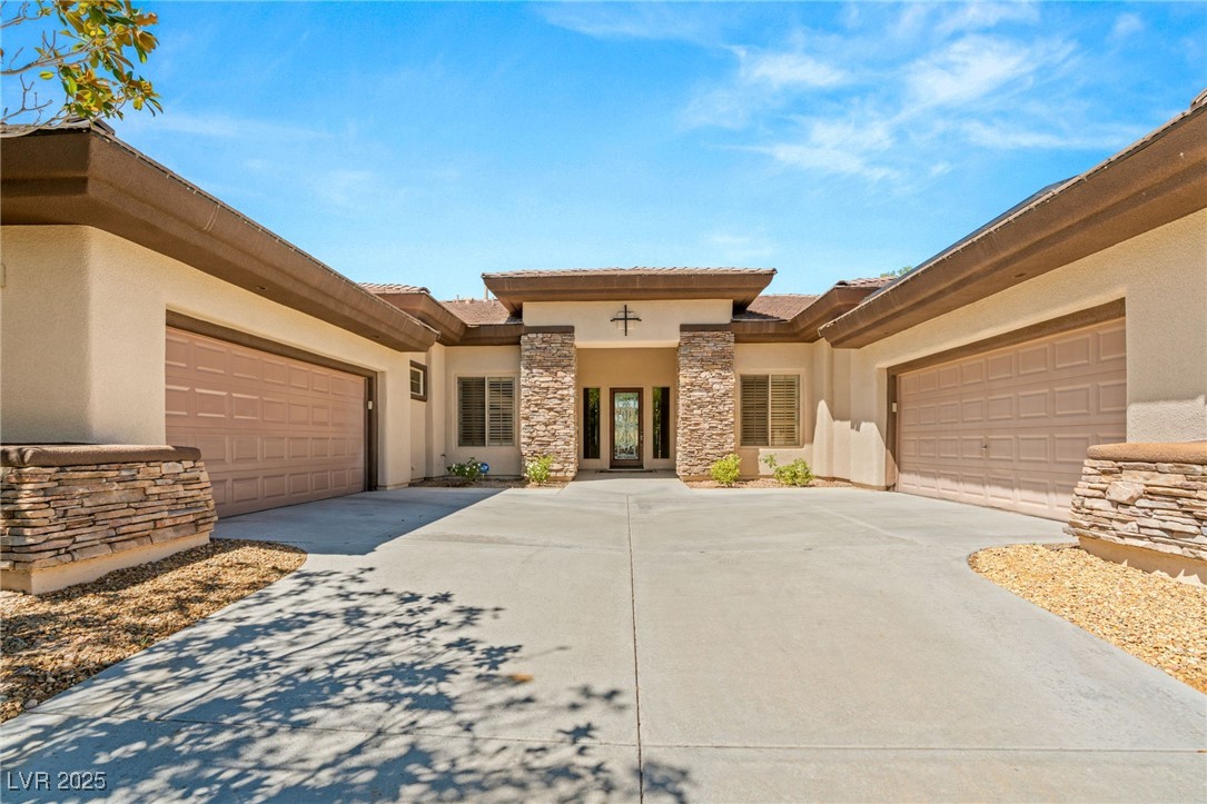 9 Knob Oak Drive