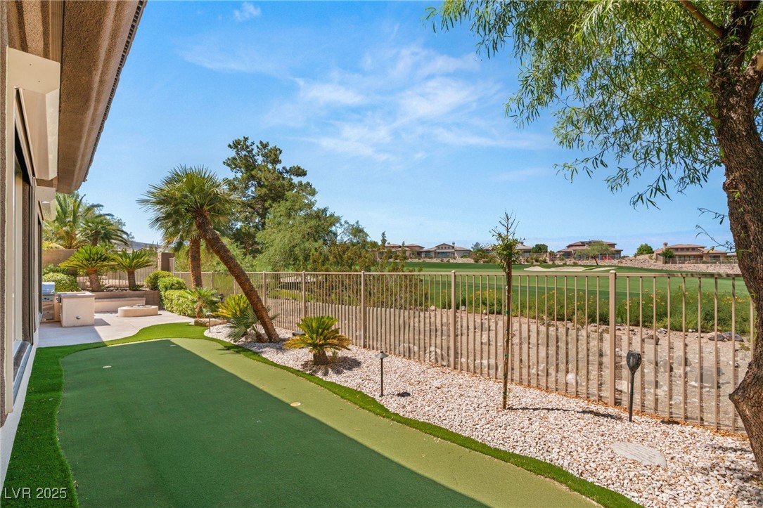 9 Knob Oak Drive