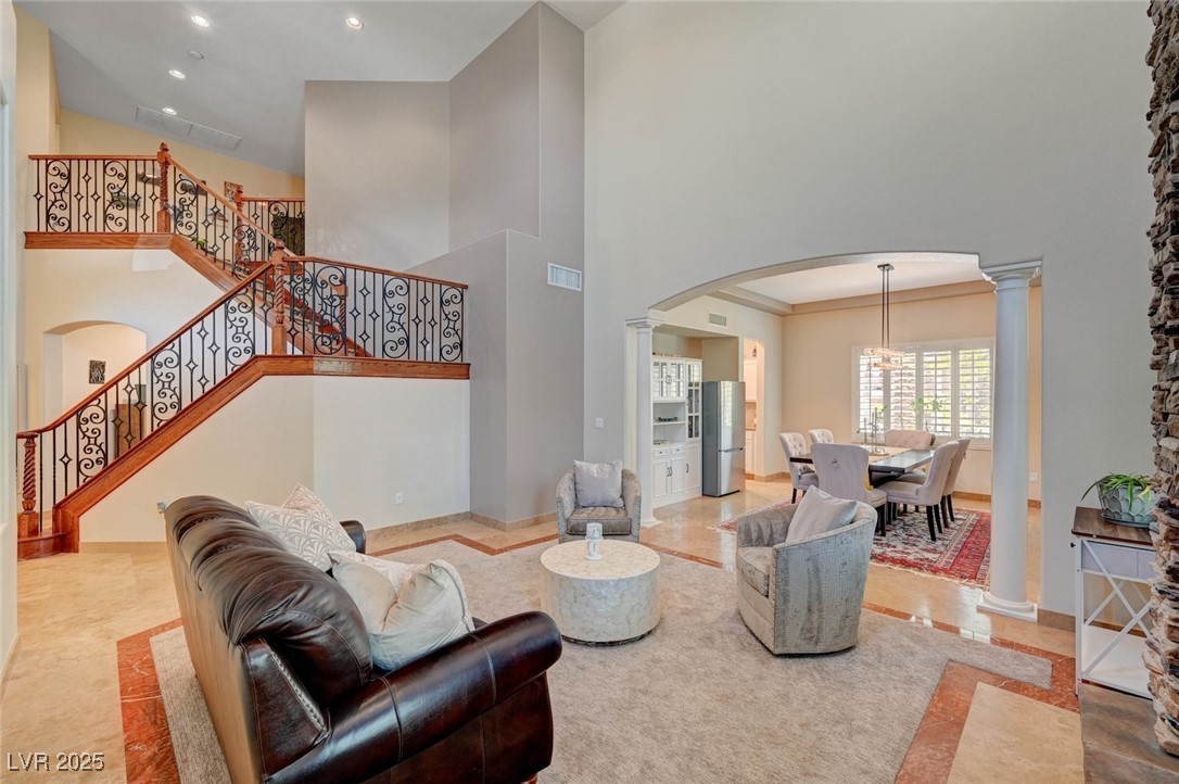 7009 Via Campanile Avenue