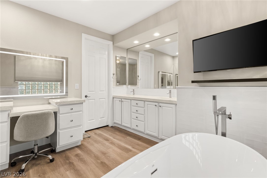 25 Kittansett Loop