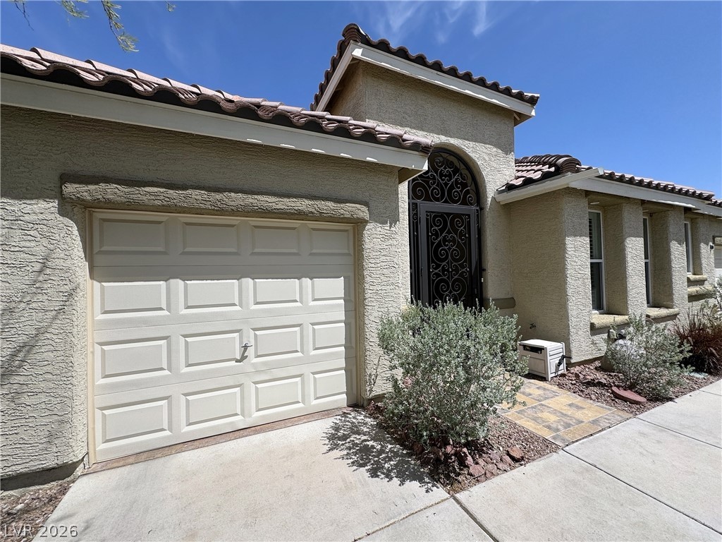 8804 Willow Cabin Street