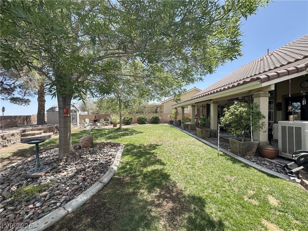 8804 Willow Cabin Street