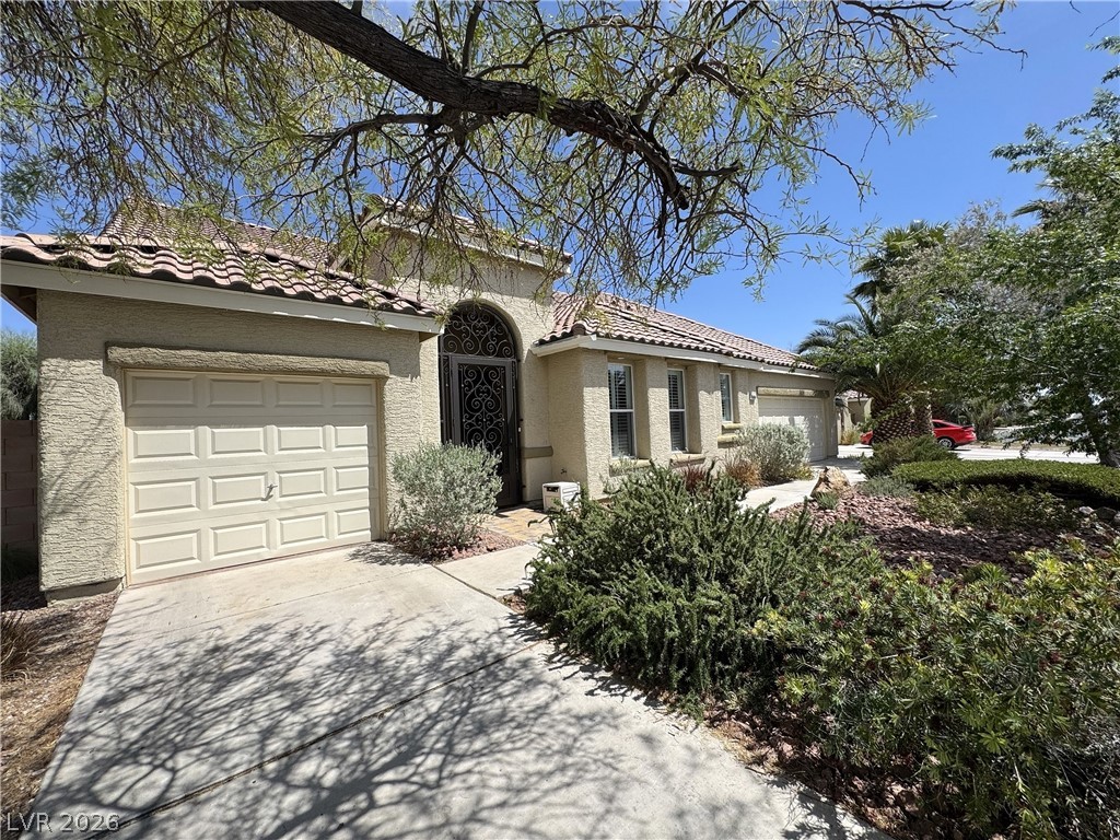 8804 Willow Cabin Street