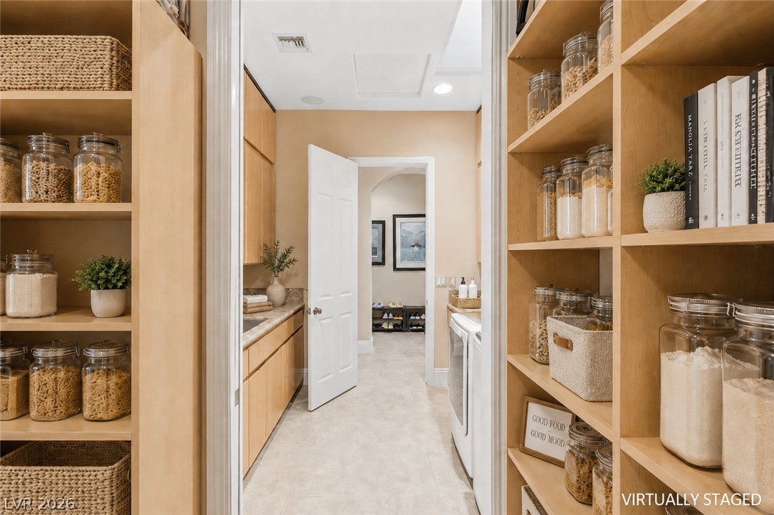 6 Brookridge Drive