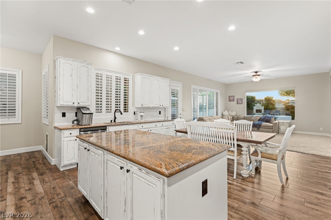 25 Kittansett Loop