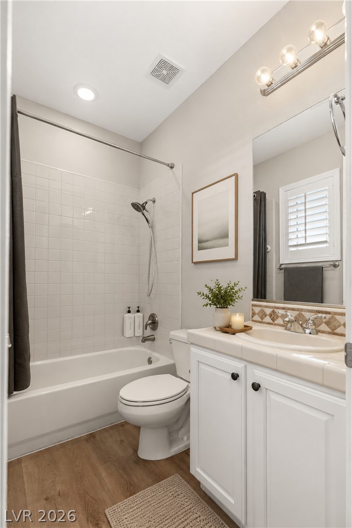 25 Kittansett Loop