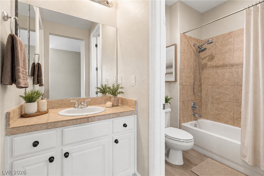 25 Kittansett Loop
