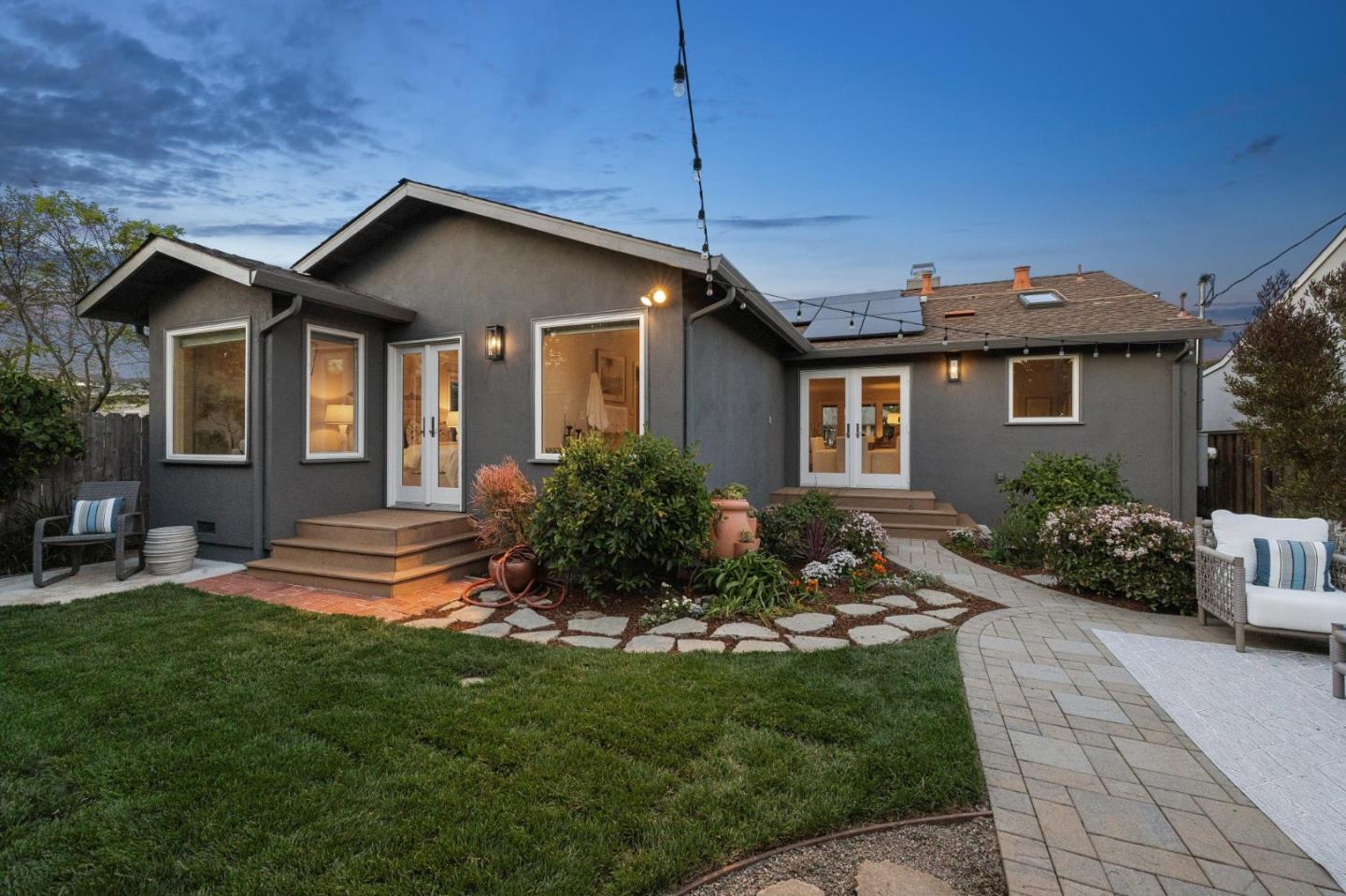 3612 Santiago Street