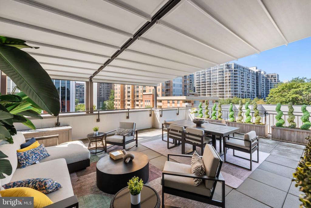 1411 KEY BOULEVARD 304