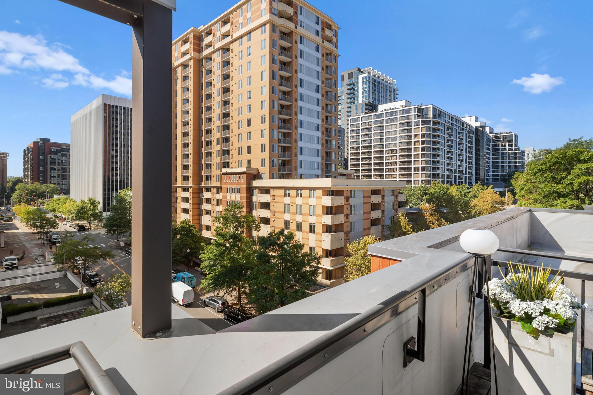 1411 KEY BOULEVARD 304