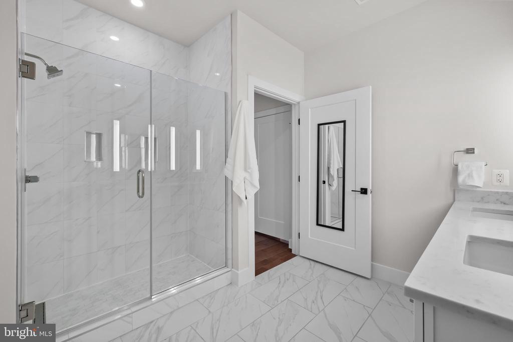 1411 KEY BOULEVARD 304
