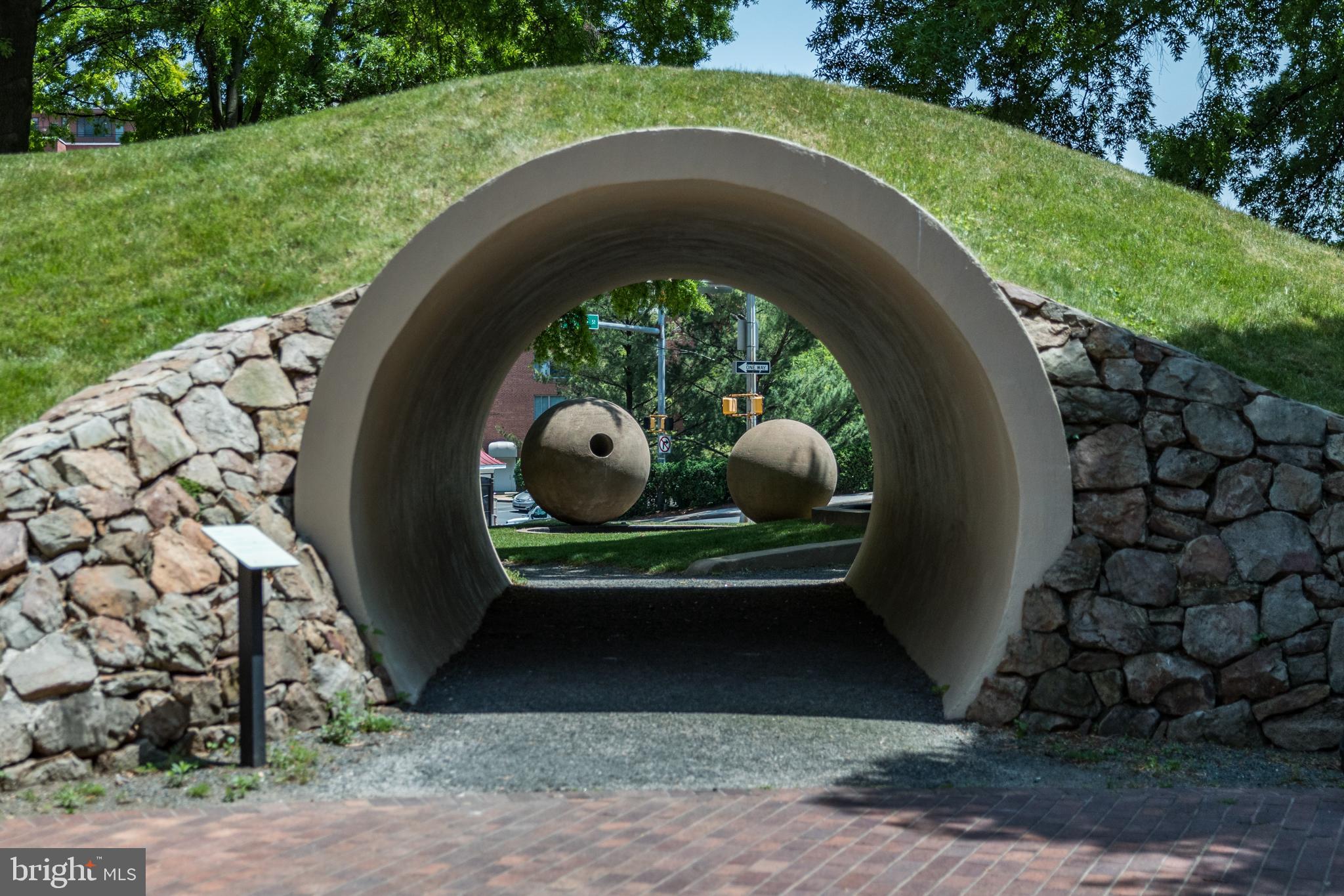 1411 KEY BOULEVARD 304