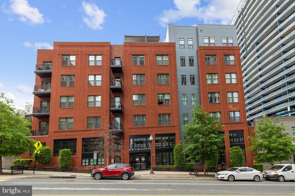 1411 KEY BOULEVARD 304