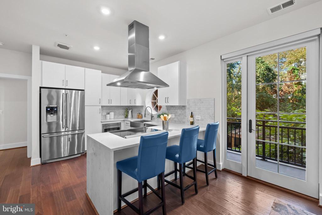 1411 KEY BOULEVARD 304