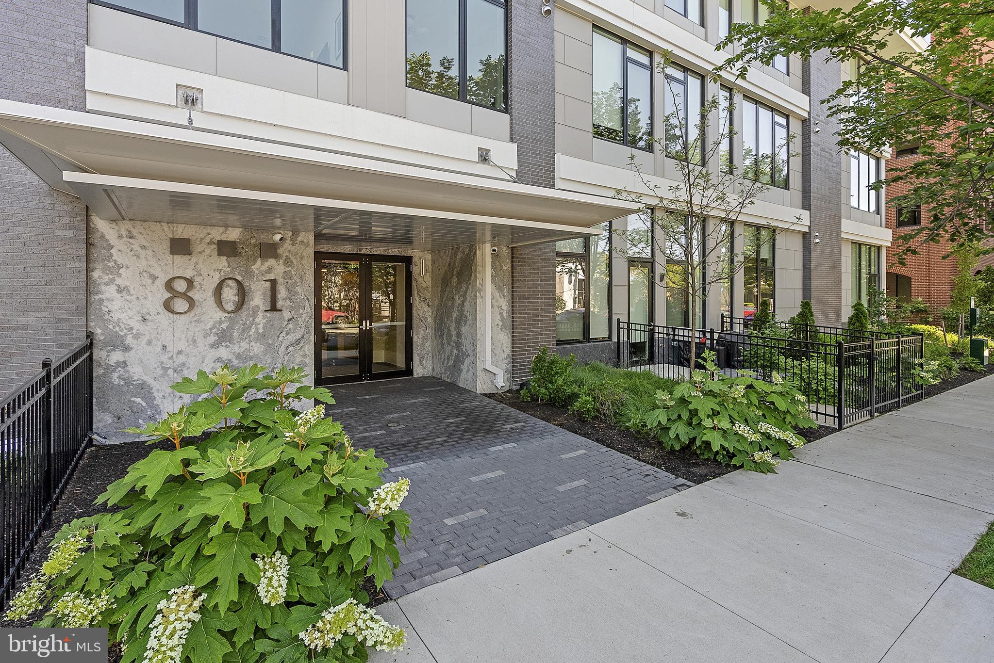 801 N Fairfax St #219