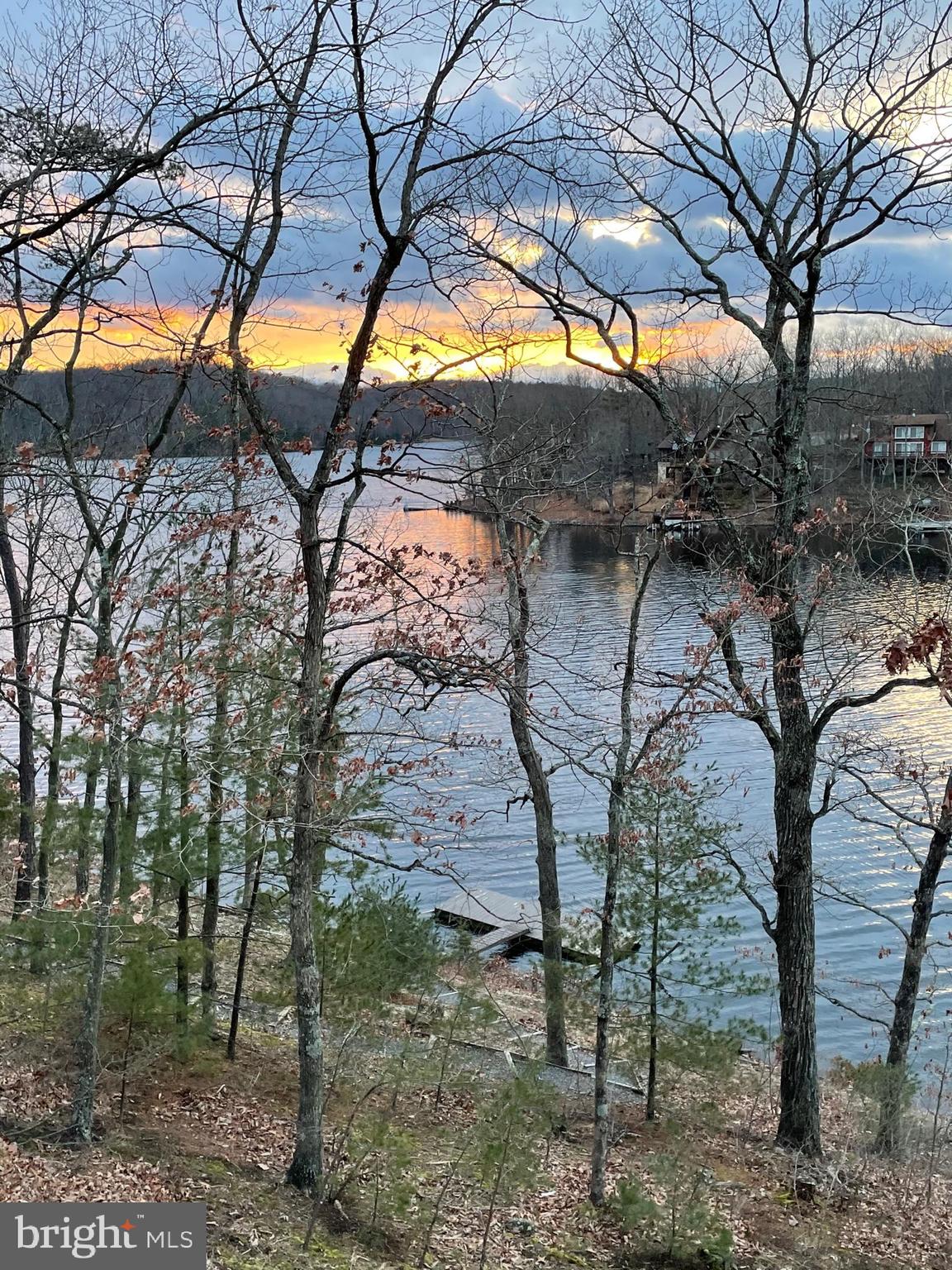 233 SUNSET CIRCLE