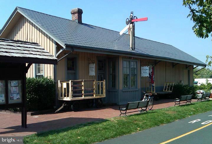 13334 Apgar Pl