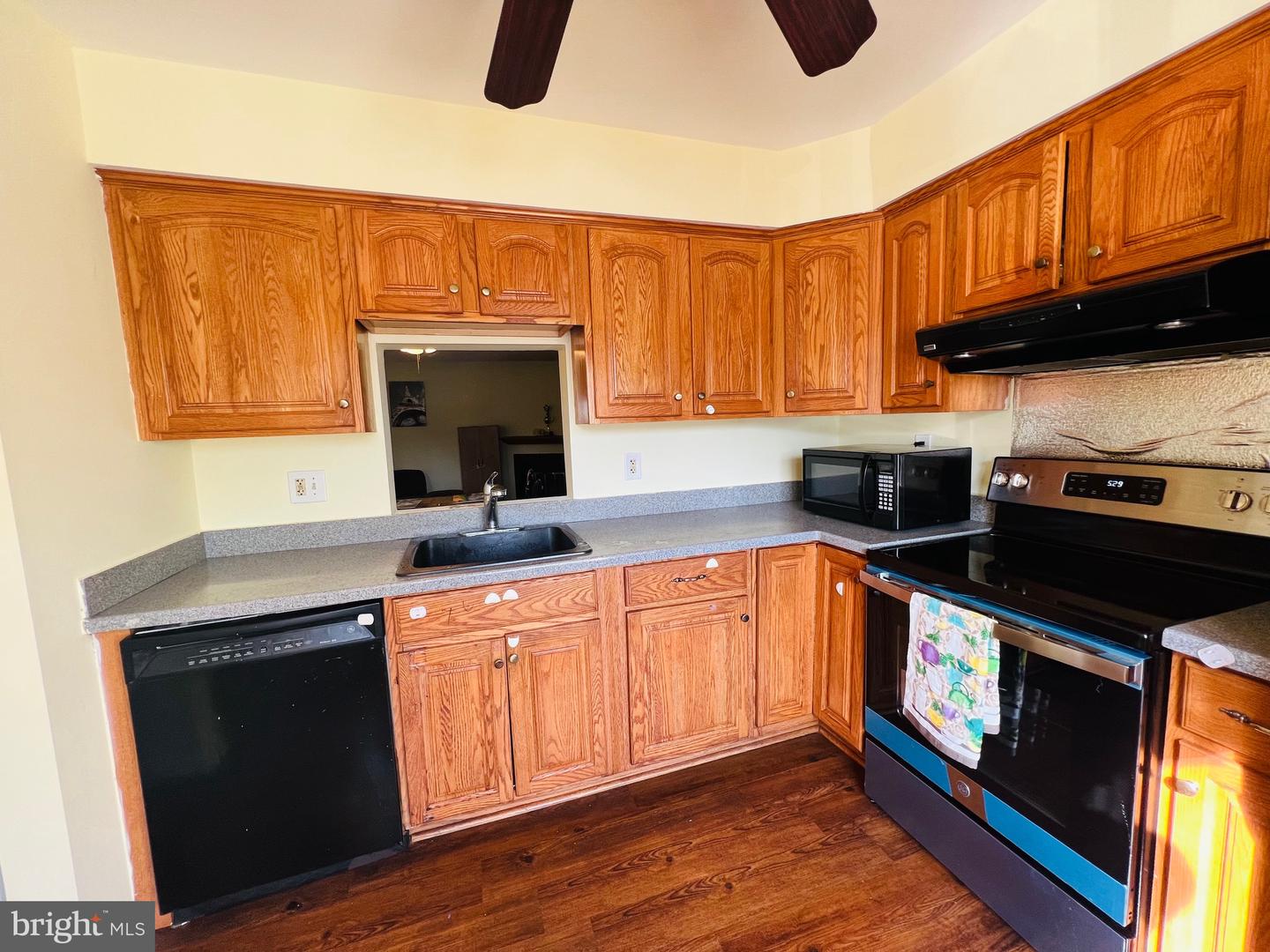 13334 Apgar Pl