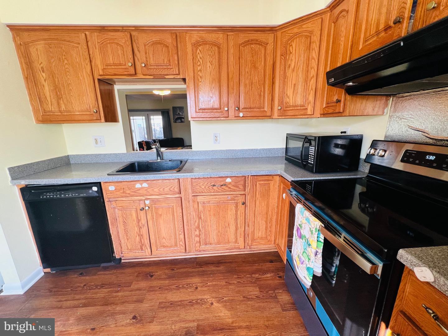 13334 Apgar Pl