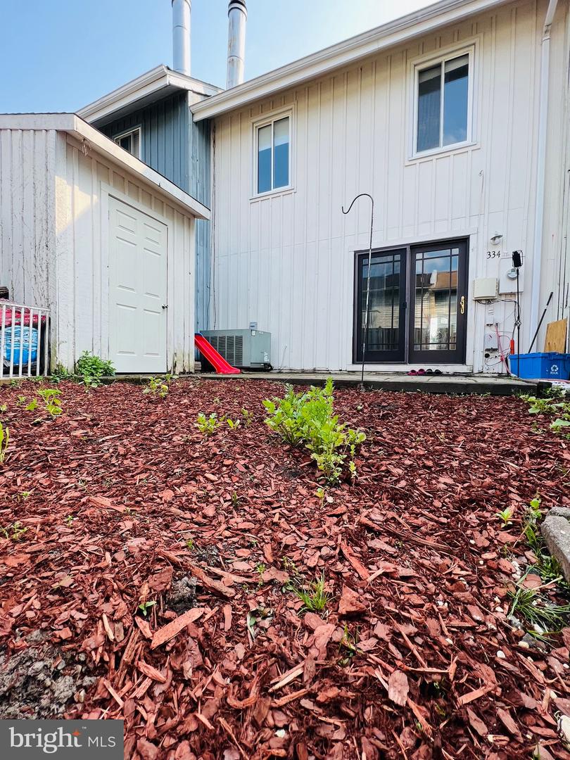 13334 Apgar Pl
