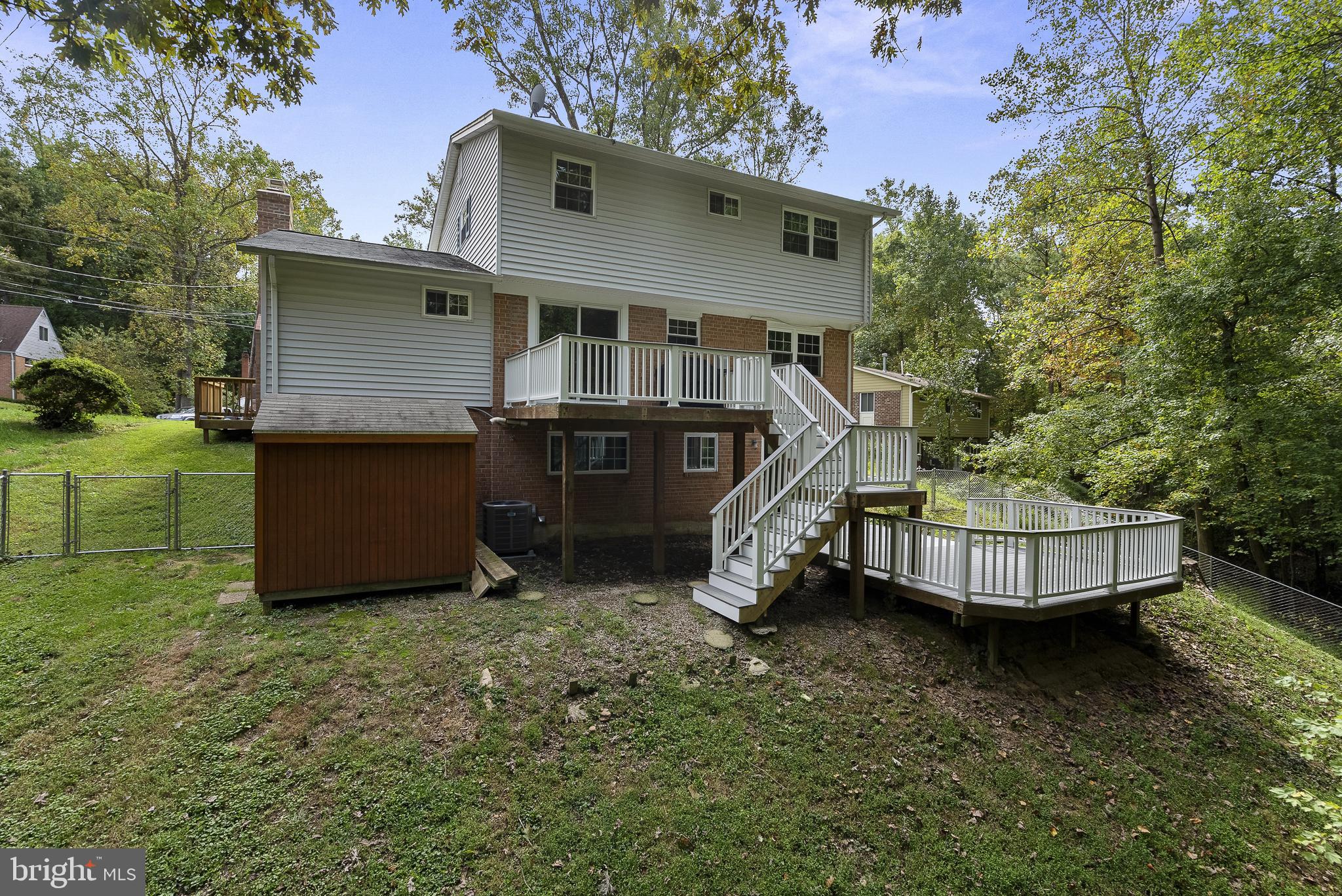 8212 Springfield Village Dr