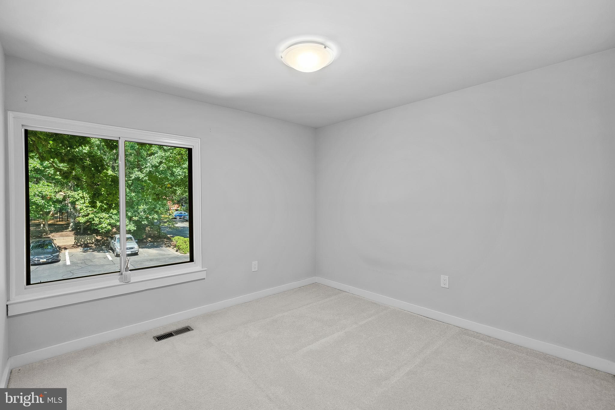 11521 Hearthstone Ct