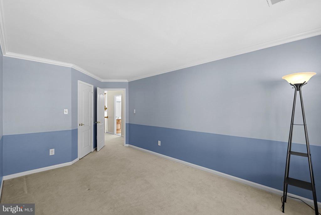 2220 Central Ave