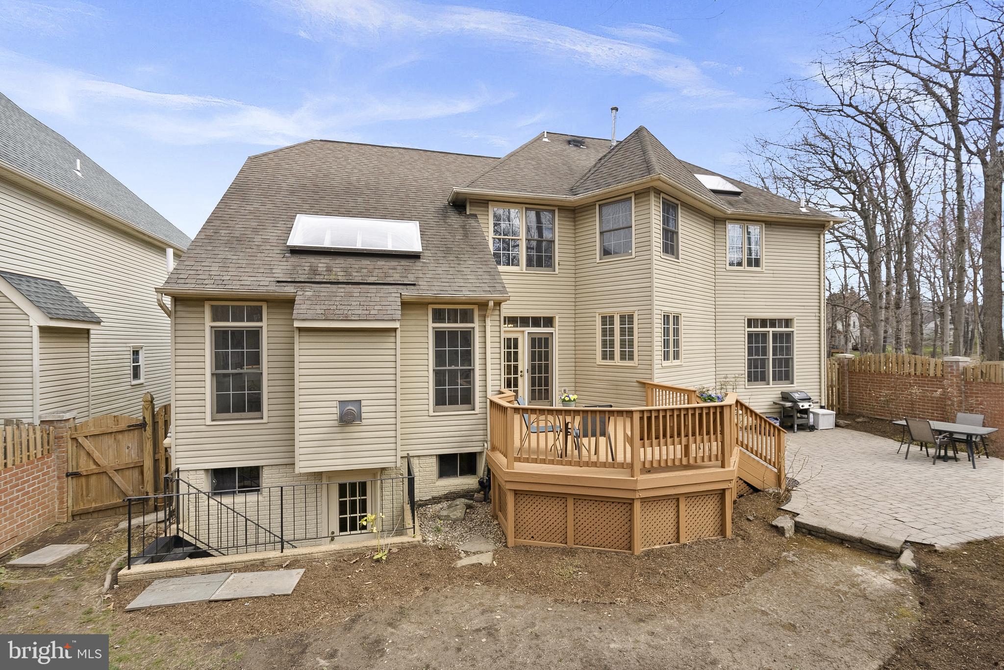 2201 Central Ave