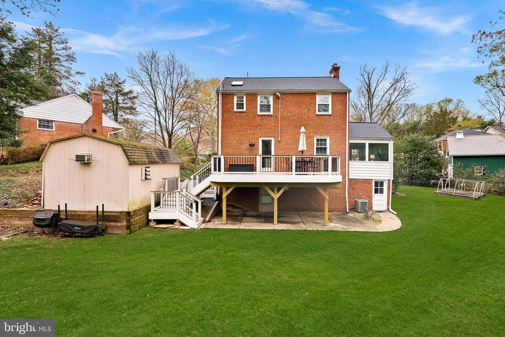 7109 WAYNE DRIVE
