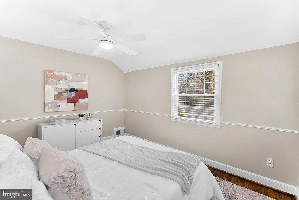 7109 WAYNE DRIVE