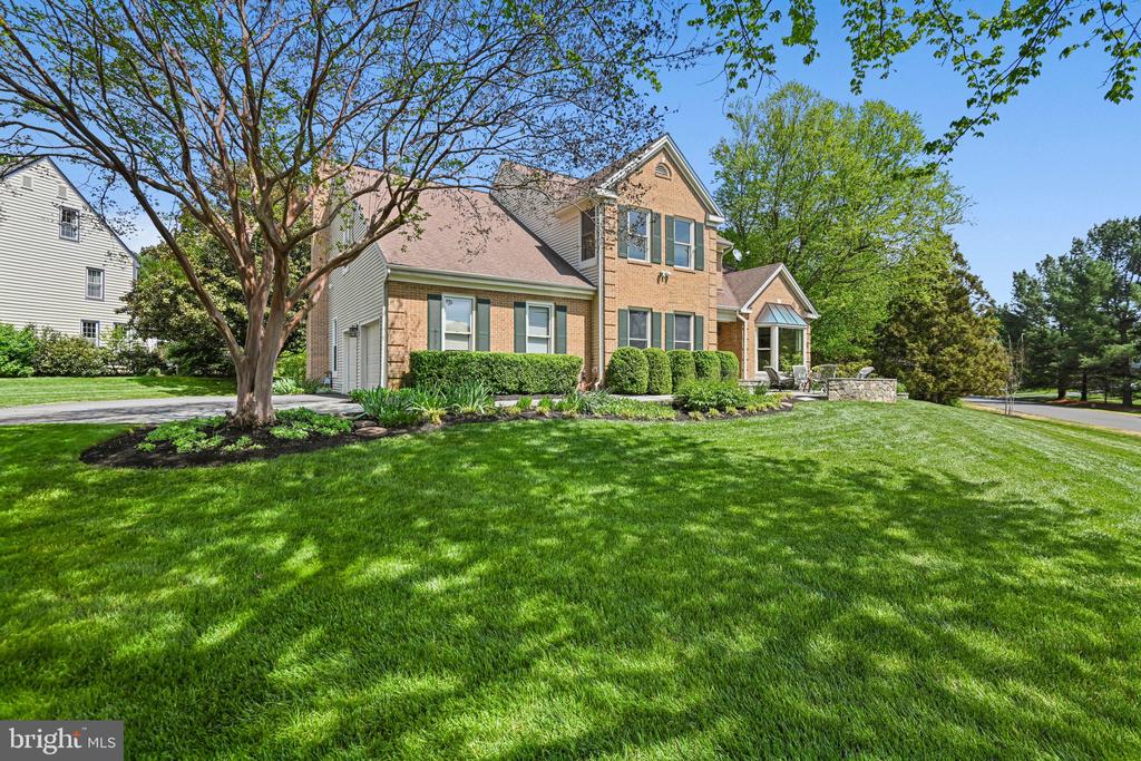1167 SILVER BEECH ROAD