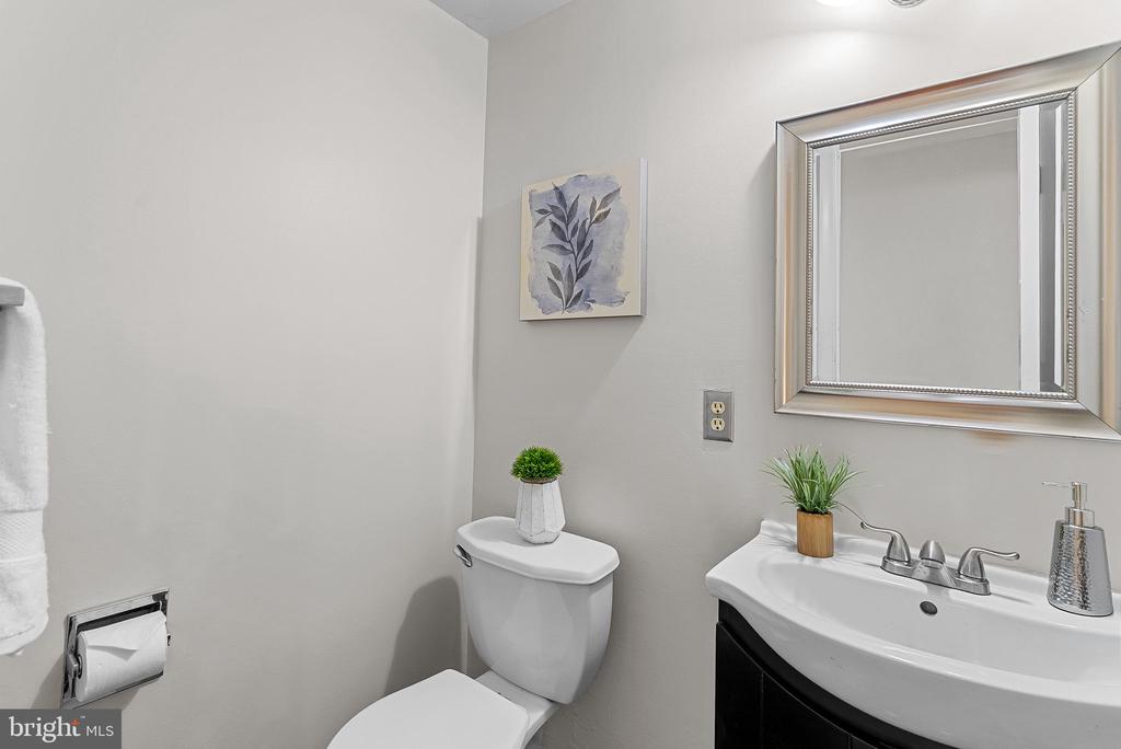 2284 DOSINIA COURT