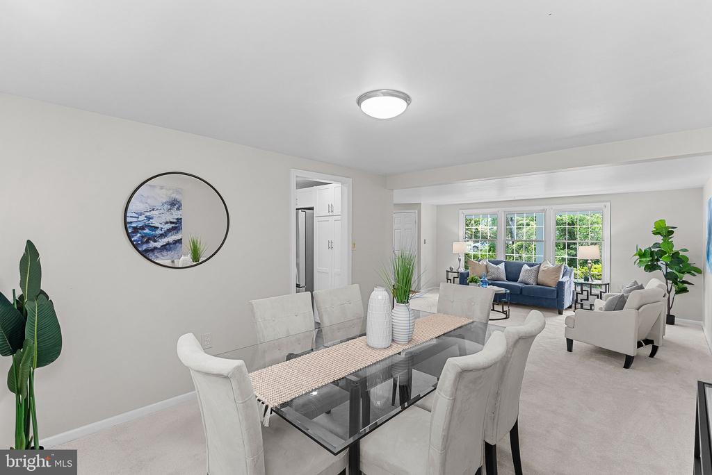 2284 DOSINIA COURT