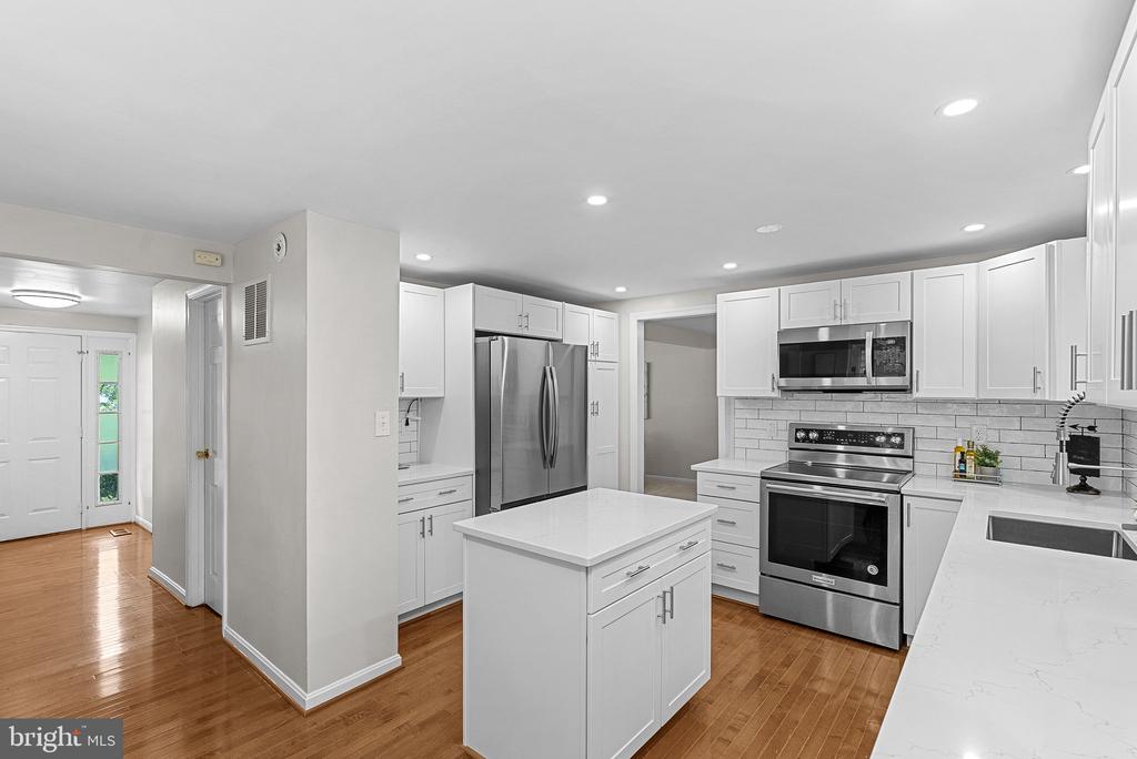 2284 DOSINIA COURT