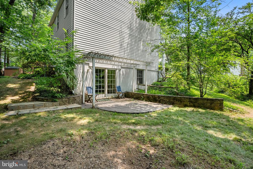 2284 DOSINIA COURT
