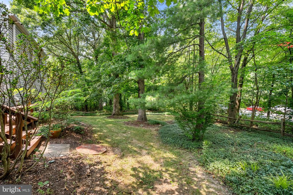 2284 DOSINIA COURT