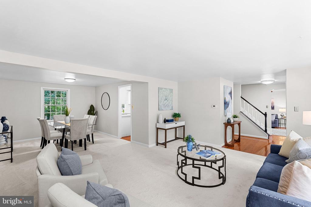 2284 DOSINIA COURT