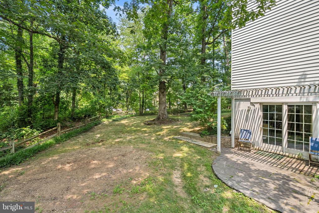 2284 DOSINIA COURT