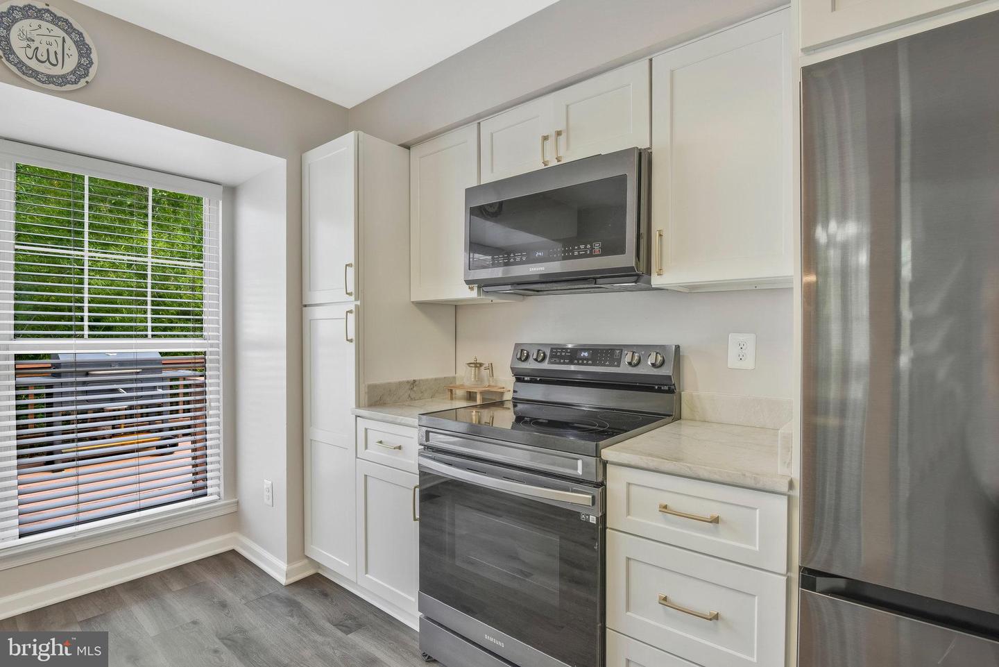 1 Bentmoor Ct