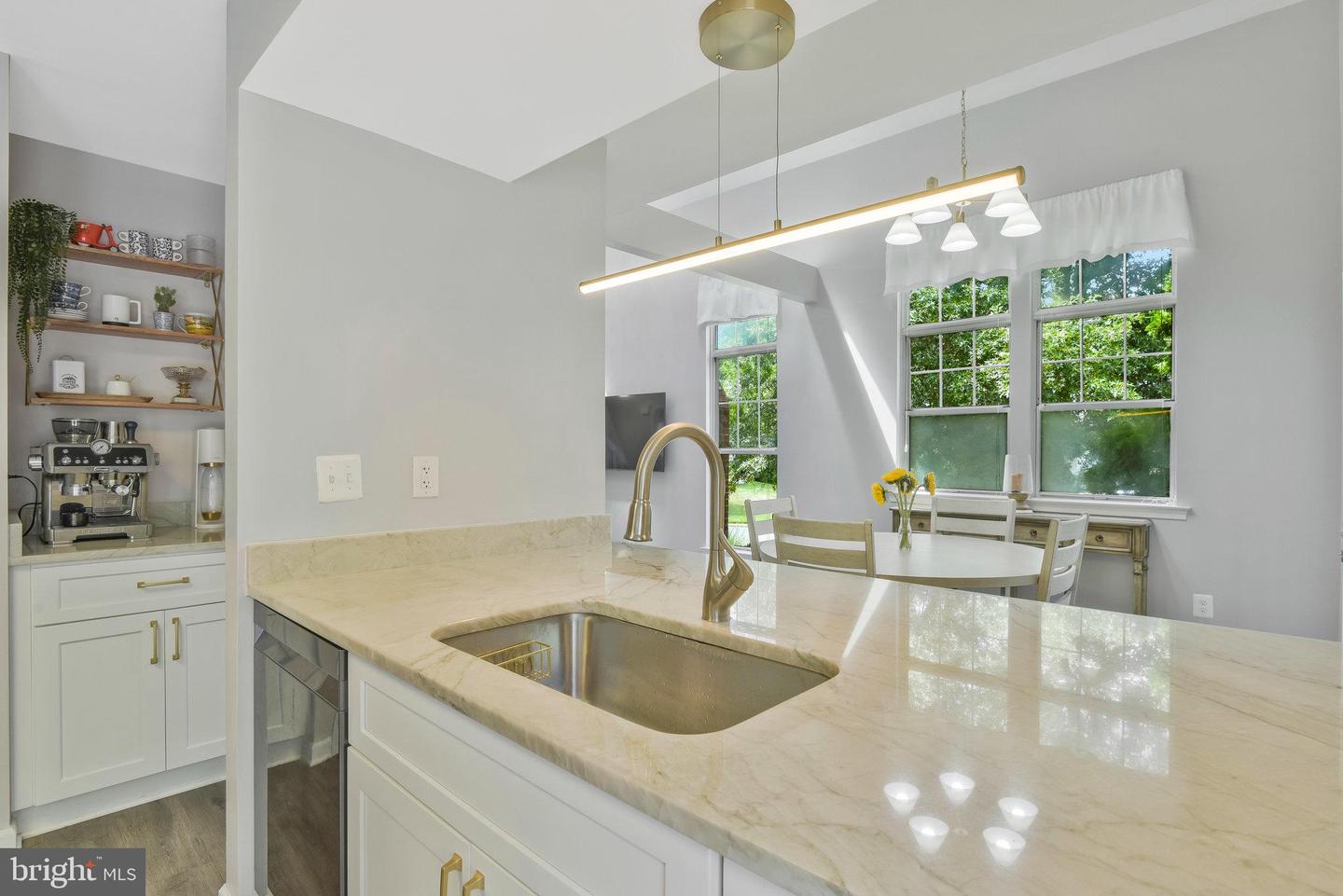 1 Bentmoor Ct